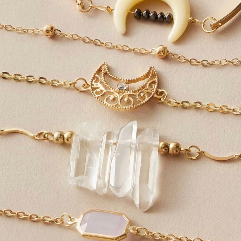 3/$30 💛 5pc Boho Bracelet Set - Picture 4 of 4